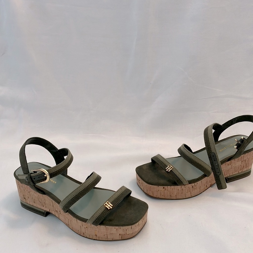 Tommy Hilfiger Platform